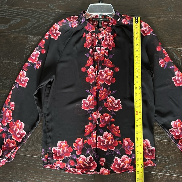 WHBM Blouse Top Sheer Black Red Floral Long Sleeve Work Office  sz M - Picture 8 of 12
